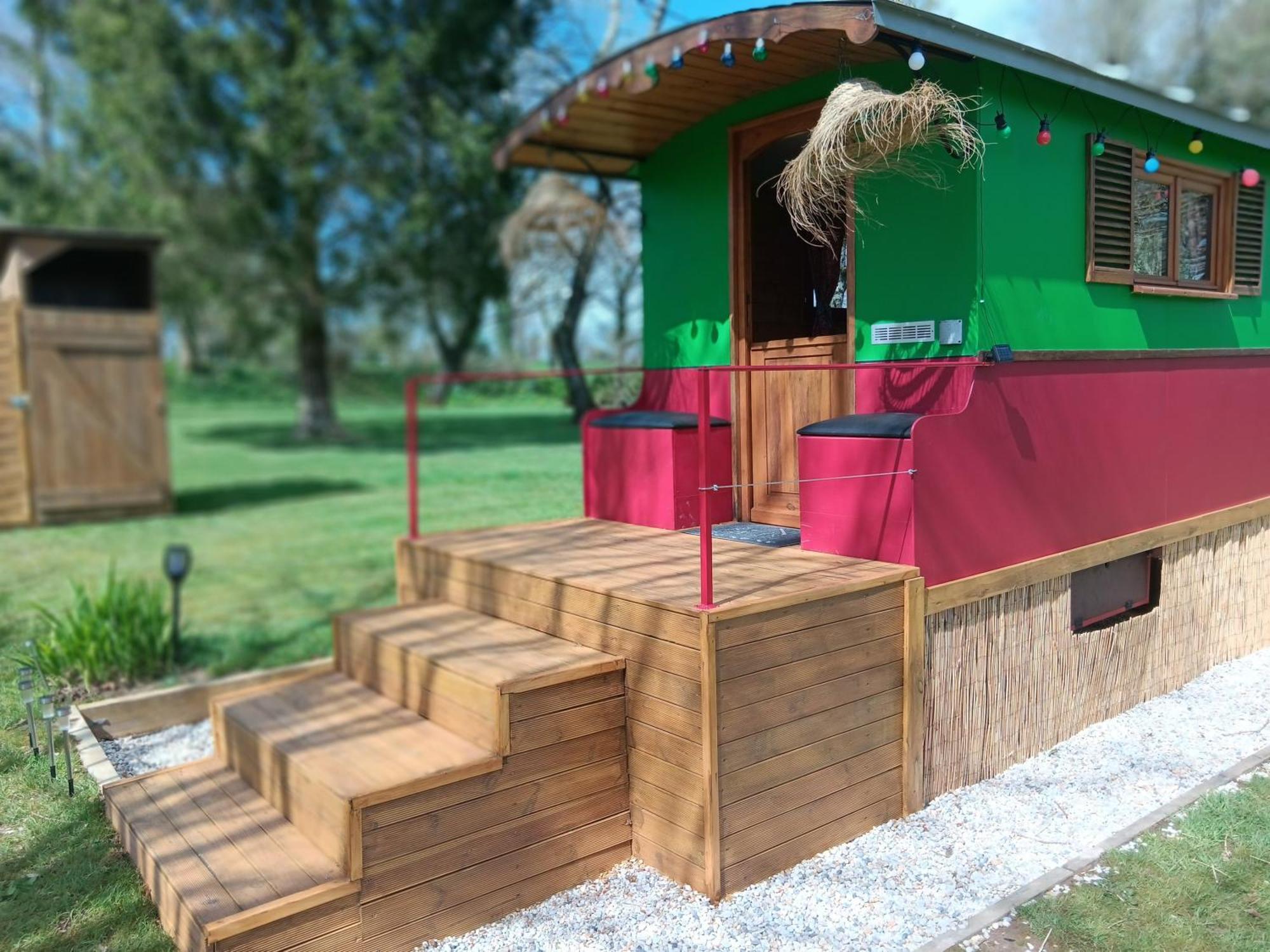 Le Val Daniniere B&B Adult Only Le Mesnil-Garnier エクステリア 写真