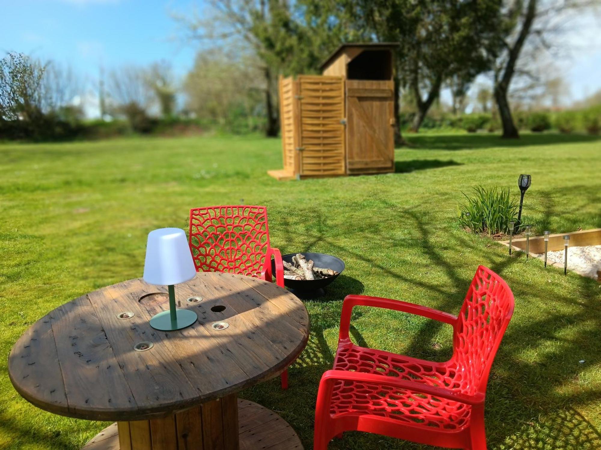 Le Val Daniniere B&B Adult Only Le Mesnil-Garnier エクステリア 写真