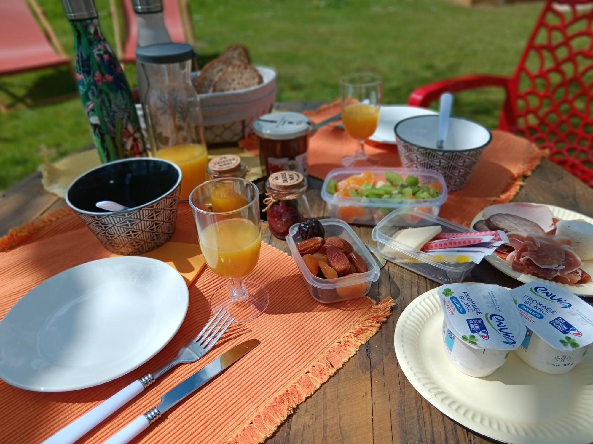 Le Val Daniniere B&B Adult Only Le Mesnil-Garnier エクステリア 写真